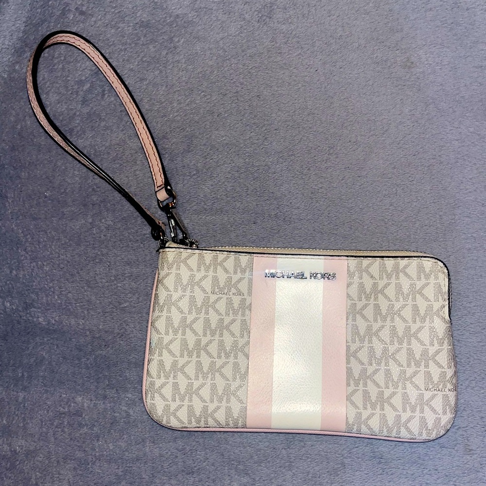 Michael Kors Wristlet